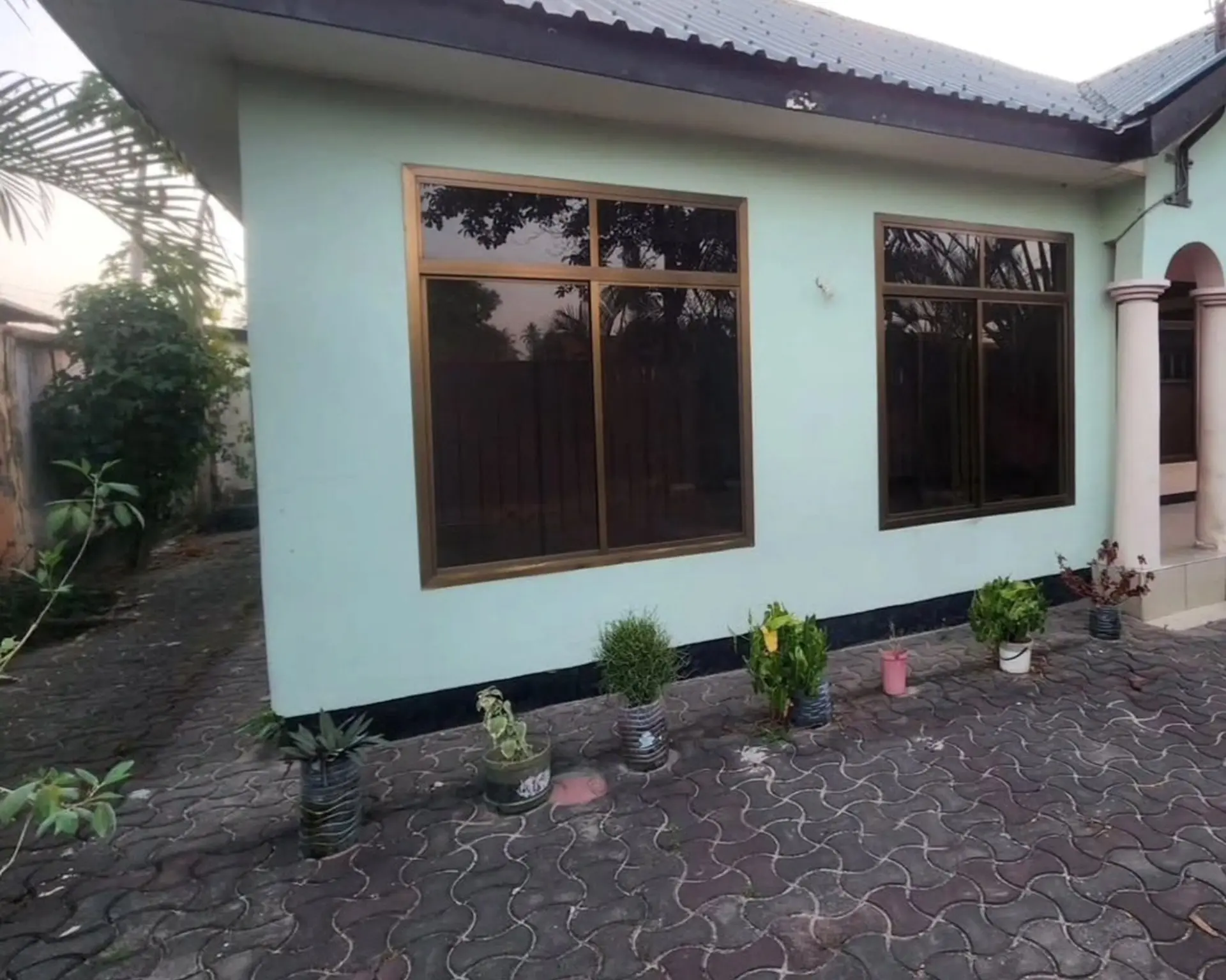 Alphahome Property
