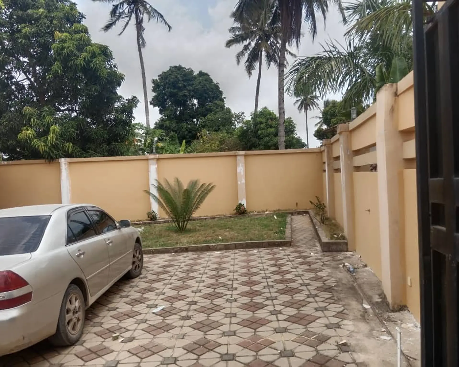 Alphahome Property